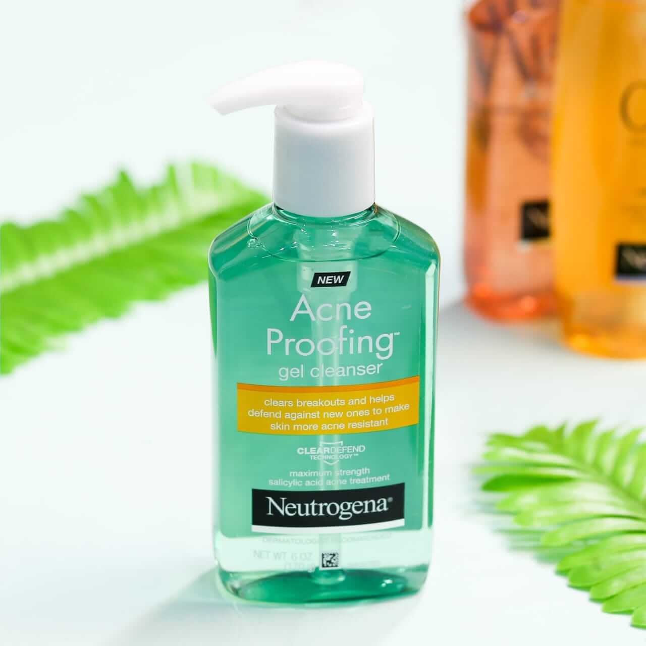 S a R a M t Neutrogena Oil Free B T Ho n H o Ch m S c L n Da p