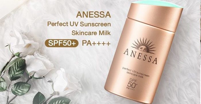 Kem chống nắng Anessa Perfect UV Sunscreen Skincare Milk SPF50+ PA++++ cho da dầu