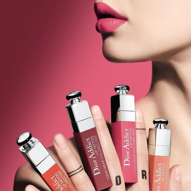 Son tint Dior Addict Lip Tatoo giữ màu môi lâu trôi 
